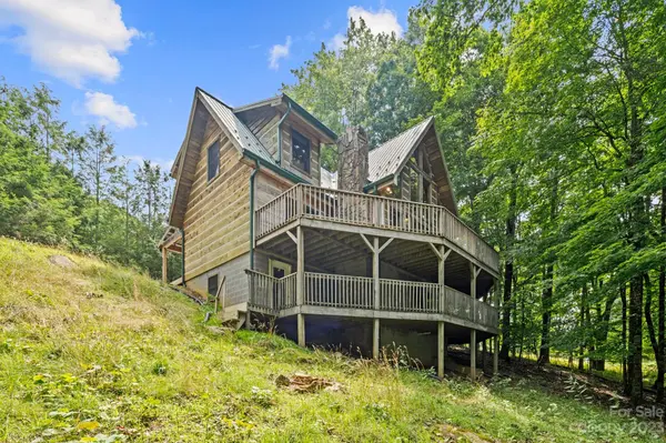 2255 Wolf Laurel RD, Mars Hill, NC 28754