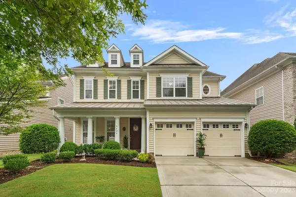 9426 Ridgeforest DR, Charlotte, NC 28277