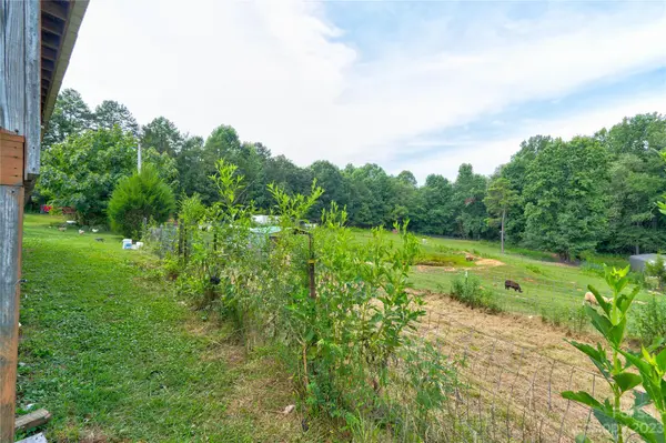 389 Shires RD, Ellenboro, NC 28040