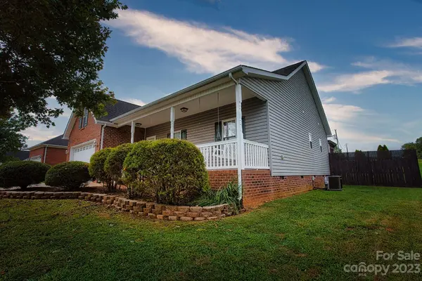 111 Brookview DR, Shelby, NC 28152