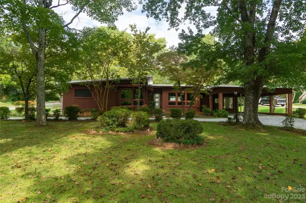 105 Simms ST, Columbus, NC 28722