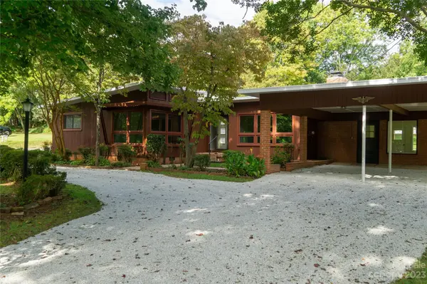 105 Simms ST, Columbus, NC 28722