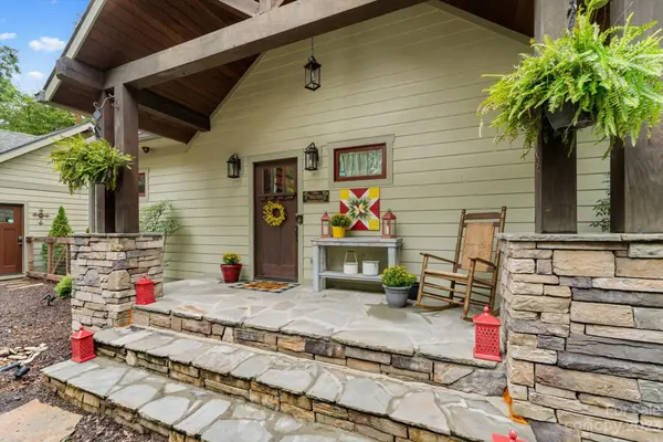 159 Bee Tree PT, Lake Lure, NC 28746