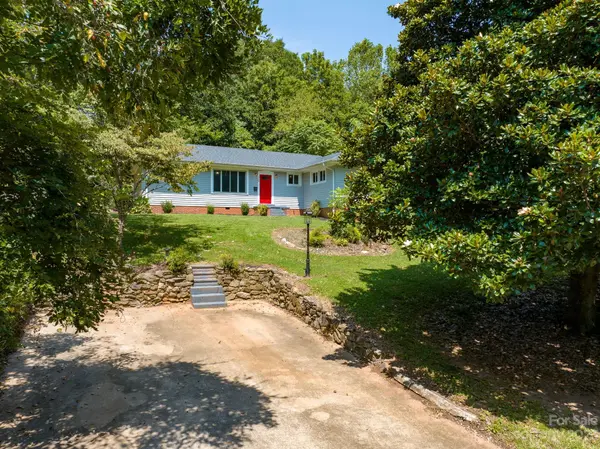 229 9th AVE SE, Hickory, NC 28602