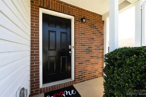 8536 Westhope ST, Charlotte, NC 28216