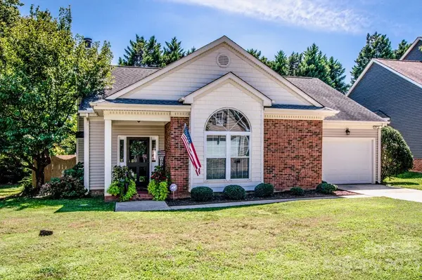 145 Ashford Hollow LN, Mooresville, NC 28117