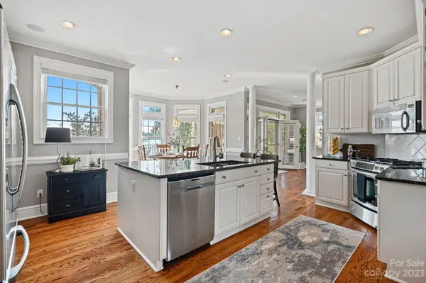 171 Prestwood LN, Mooresville, NC 28117