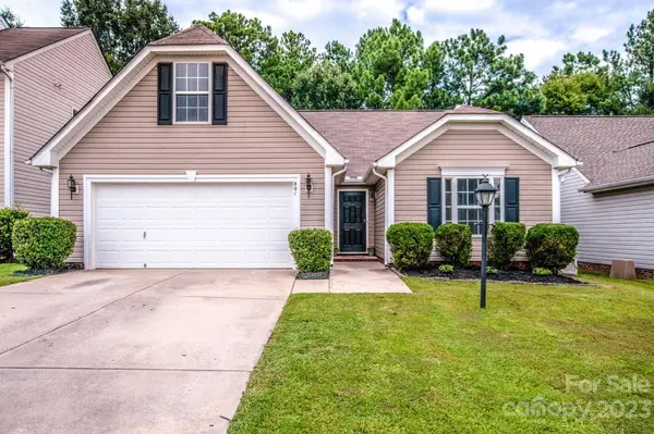 801 Marthas View DR, Huntersville, NC 28078