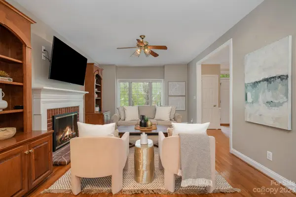 230 Sardis Pointe RD, Matthews, NC 28105