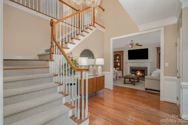 230 Sardis Pointe RD, Matthews, NC 28105