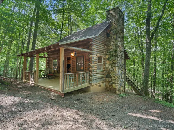 209 Bent Grass DR, Burnsville, NC 28714