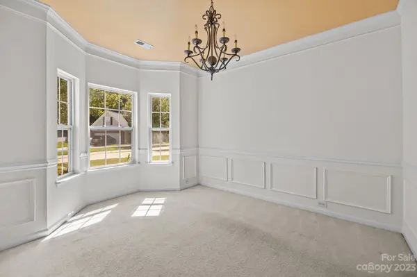 2711 Oakdale Pasture DR, Charlotte, NC 28216