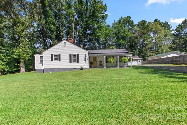 1105 Old Thompson AVE, Lancaster, SC 29720