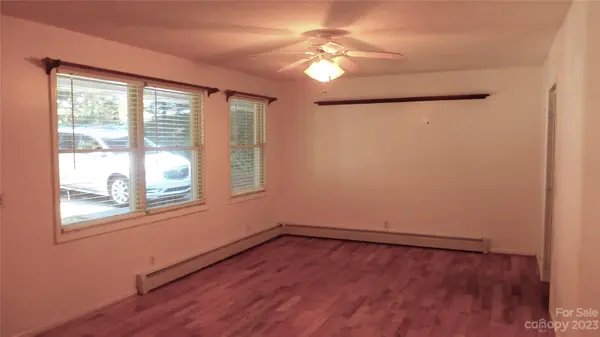 45 Mountain Laurel DR, Spruce Pine, NC 28777