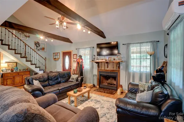 184 Buckskin TRL, Bryson City, NC 28713