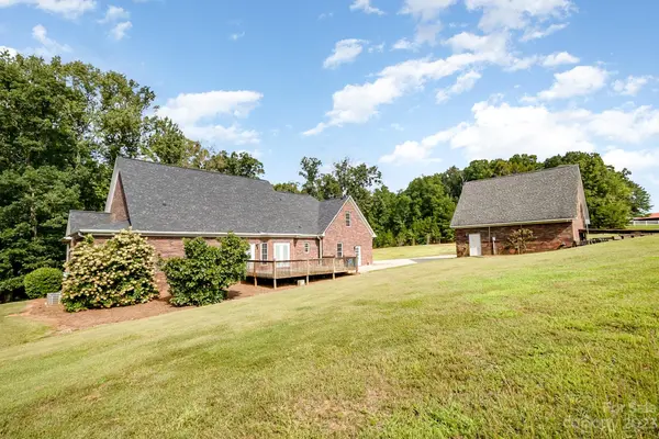 4023 Dakeita CIR, Concord, NC 28025
