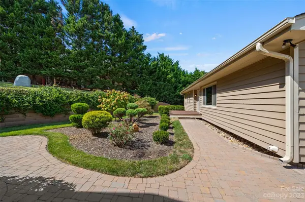 7032 Brookview DR, Clover, SC 29710