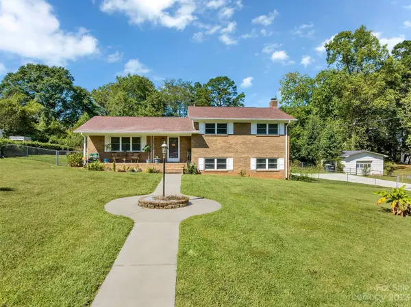 2200 Simmons ST, Gastonia, NC 28052