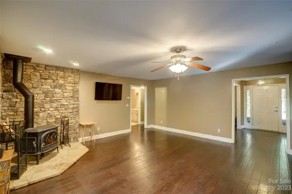 544 Stonehaven DR, Cullowhee, NC 28723