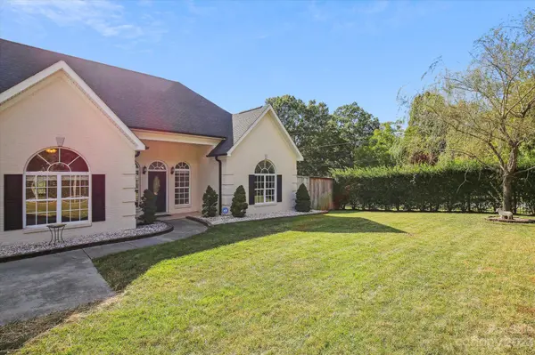 15018 Woodstar RD, Matthews, NC 28105