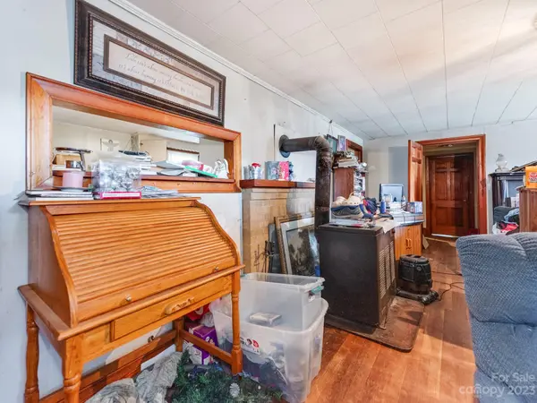 1798 Hopewell RD, Morganton, NC 28655