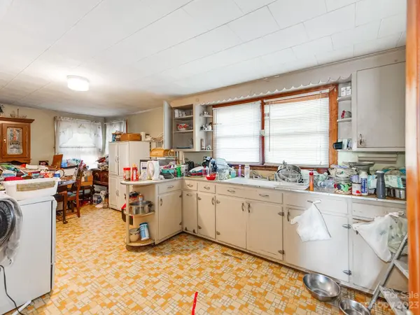 1798 Hopewell RD, Morganton, NC 28655