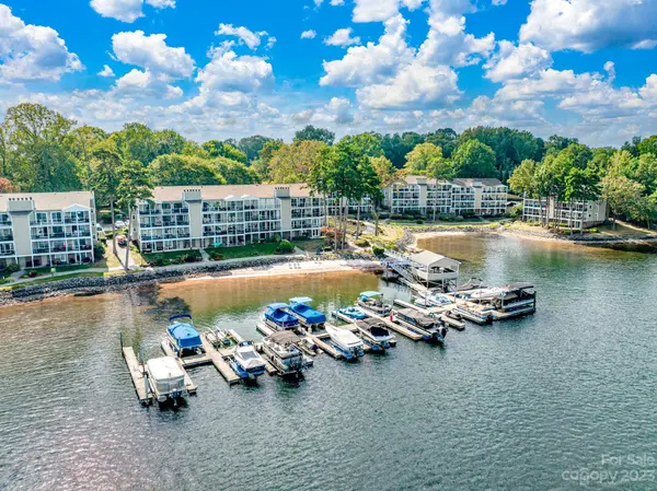 20357 Harborgate CT #210, Cornelius, NC 28031