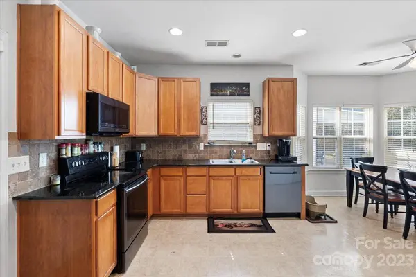 2898 Island Point DR Concord, NC 28027