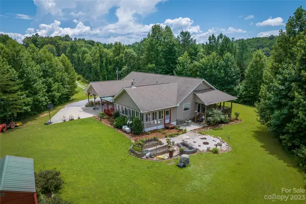 1331 Paddys Creek RD, Nebo, NC 28761