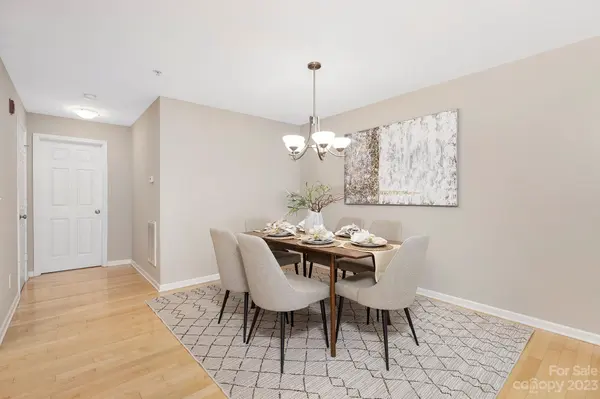 614 Raphael PL, Charlotte, NC 28205