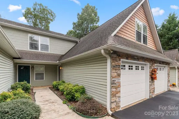 4 Rathfarnham RD #G, Asheville, NC 28803