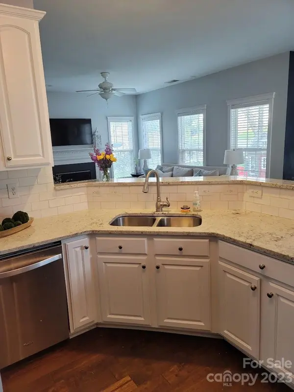 11627 Kingsley View DR, Charlotte, NC 28277
