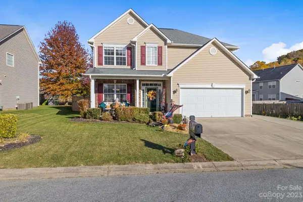 101 Woodfern RD, Fletcher, NC 28732