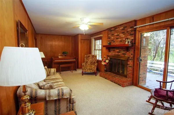 112 Holly Hill DR, Columbus, NC 28722