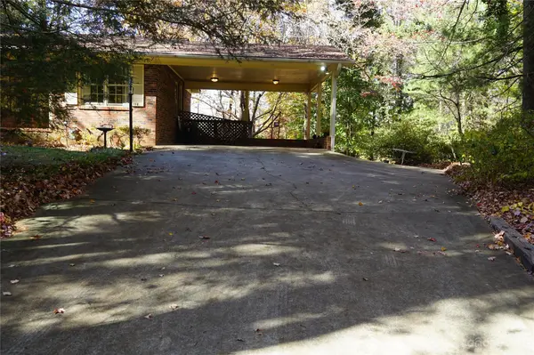 112 Holly Hill DR, Columbus, NC 28722