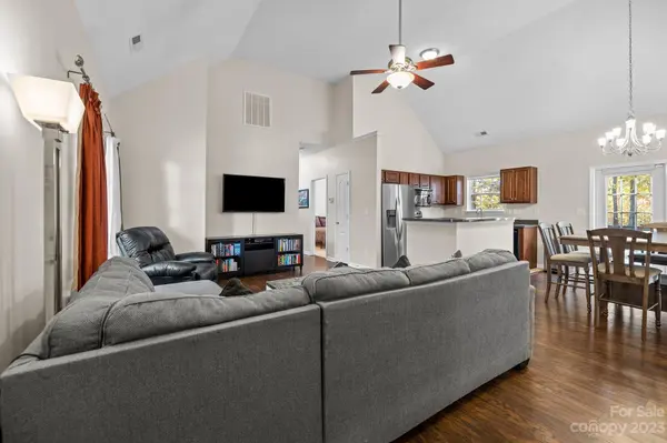 101 Holmfield RD, Troutman, NC 28166