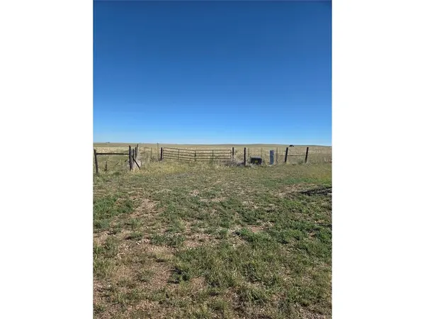 45502 Deerfield, Elizabeth, CO 80107