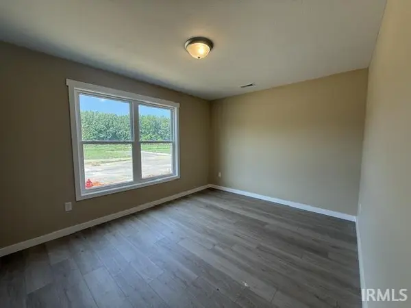 6144 N Wallace Harman WAY, Ellettsville, IN 47429