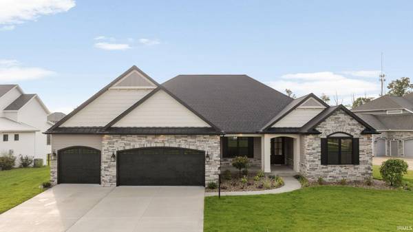 18470 Forest Glade DR, South Bend, IN 46637-6038