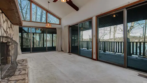 616 S Ski CIR, Santa Claus, IN 47579