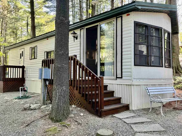 95 Valley of The Pines TRL, Angola, IN 46703