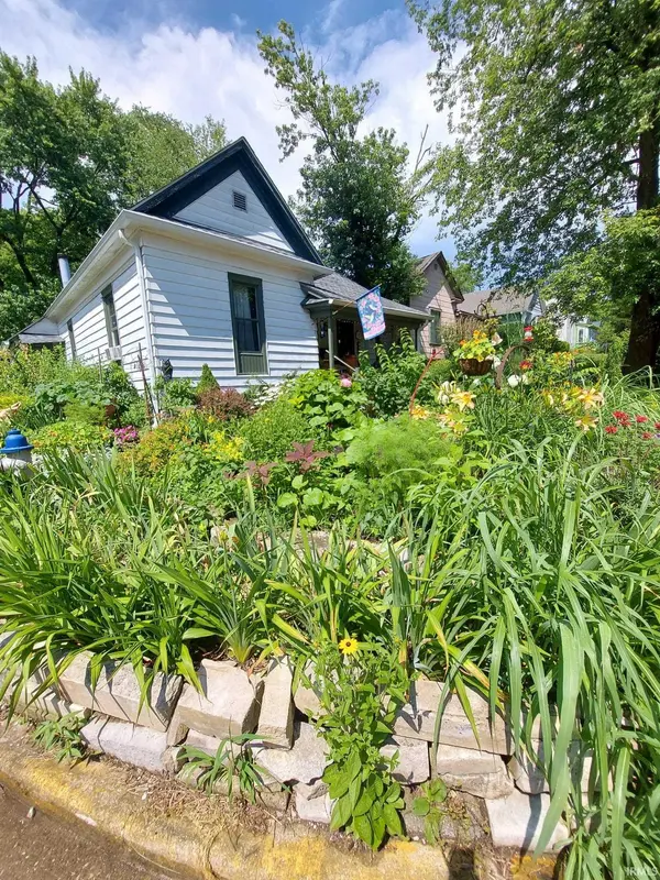 830 W 7th ST, Bloomington, IN 47404