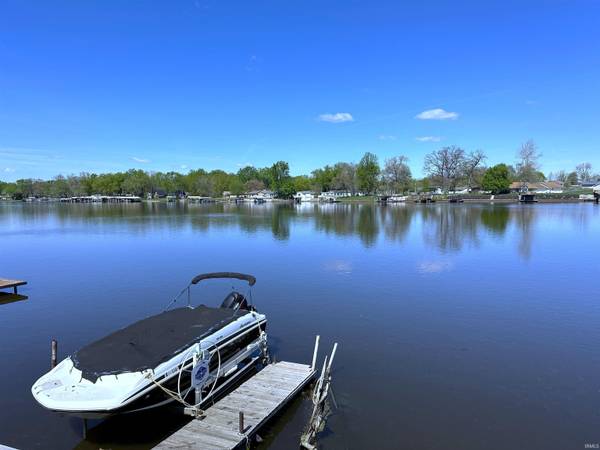 4863 E Elmer Girtz DR, Monticello, IN 47960