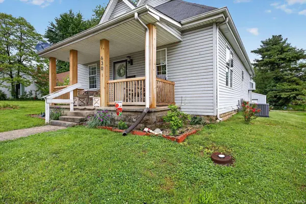630 S 9th ST, Mitchell, IN 47446