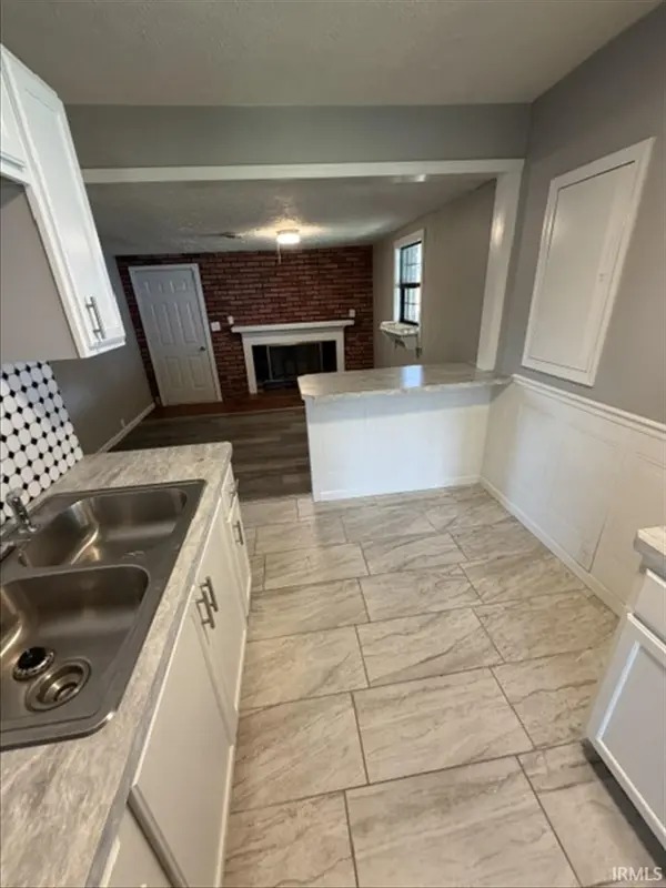 1250 Maple Court ST, Evansville, IN 47714