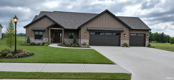 2220 Golfview DR, Auburn, IN 46706