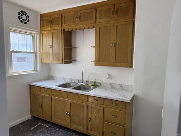 1801 Smead ST, Logansport, IN 46947