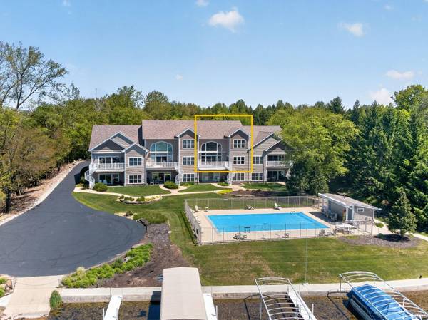 8732 E Smith DR #E3, Syracuse, IN 46567-7248