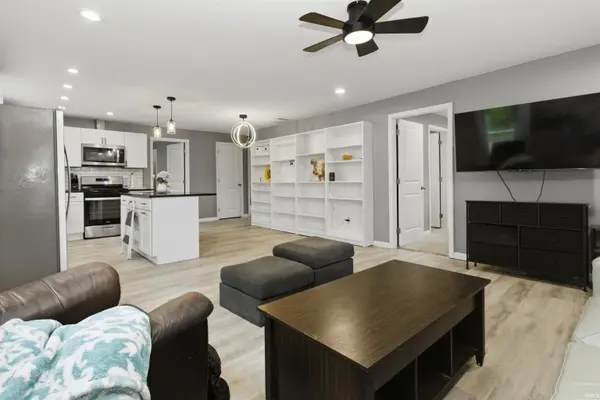 3497 Tunnelton RD, Bedford, IN 47421