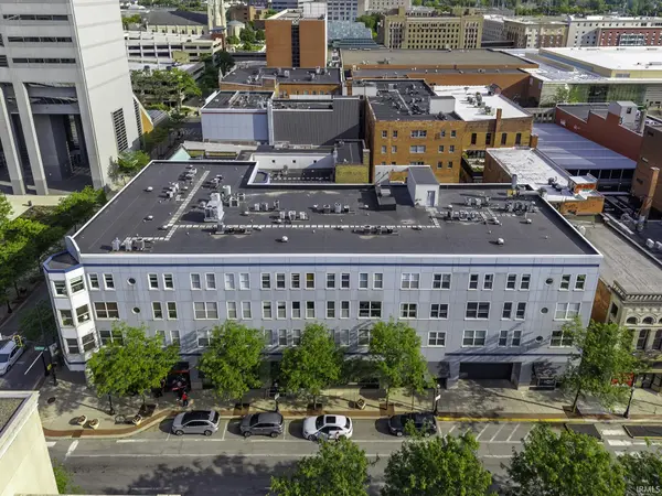 113 W Wayne ST #402, Fort Wayne, IN 46802-2508
